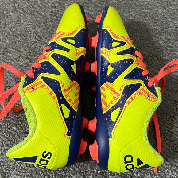 Kids Adidas Soccer Shoes - Picture 4 of 6